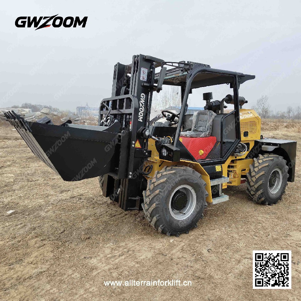 Rough Terrain Forklift with Hanging Bucket